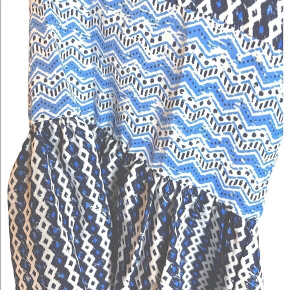 NWT Adorable Blue/Black/White Blouse with Bell Sleeves from DuJour Size Small - Picture 8 of 11